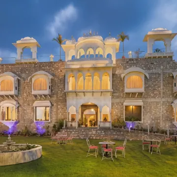 Hotel Rajasthan Palace Jalpur Отели рядом с достопримечательностью «Торговый центр Pink Square Mall»
