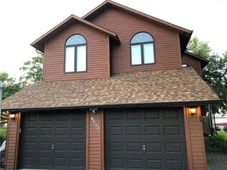 Lake Front House with Pool and Hot Tub and Game Room