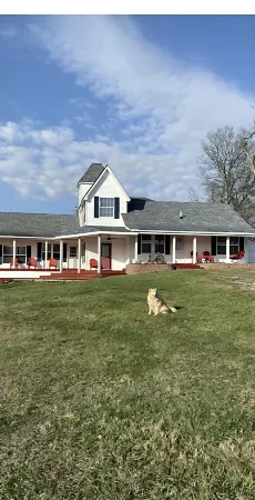 35 min to Louisville, 45 to Churchill Downs. Indoor Basketball court.