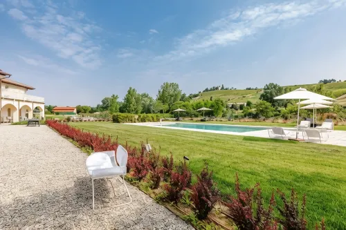 L'Aja Della Mirusina - Piedmont Resort Monferrato Langhe - Pools