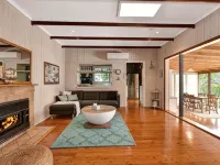 Wangi Waterfront HIdeaway Hotel di Marks Point