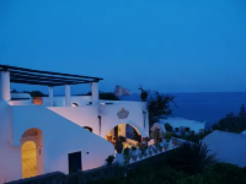 Quartara Boutique Hotel Hotéis em Panarea