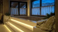 Mohe Boutique Hotel - Hot Tub