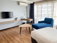 Win Hotel - parking