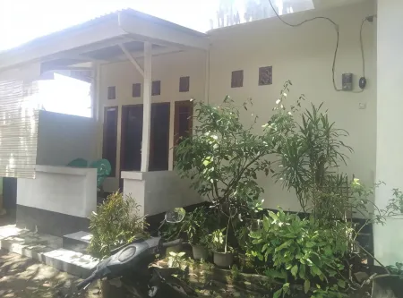 Pedek Homestay Отели в г. Ломбок