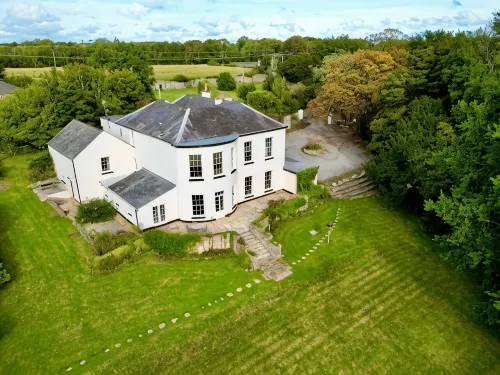 Holyland House - Greenacres Estates