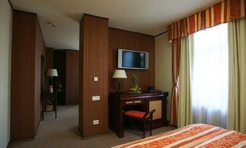 Villa & Restaurant Levoslav House