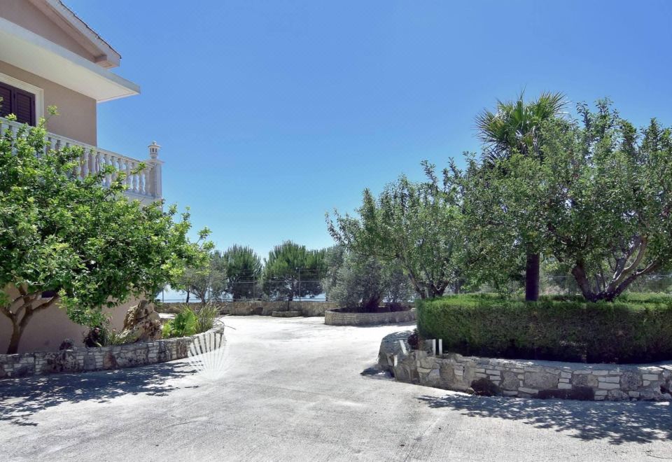 Hotel Elegant Huge Villa Large Pool, Ideal for Weddings, Exterior, Garden