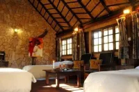 The Tree Lodge at Sikumi Các khách sạn ở Hwange