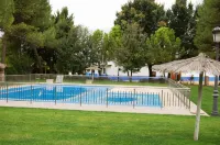 Hotel El Cortijo de Daimiel - ที่มีสระว่ายน้ำ