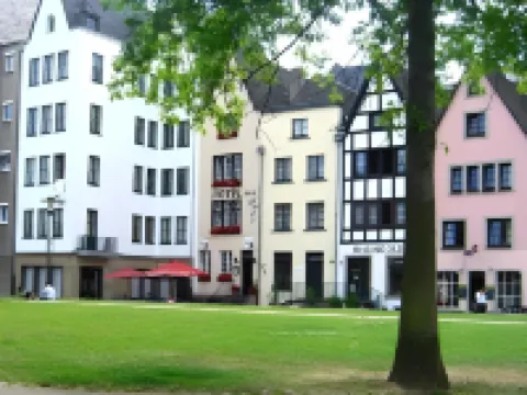 Altstadthotel Hayk am Rhein