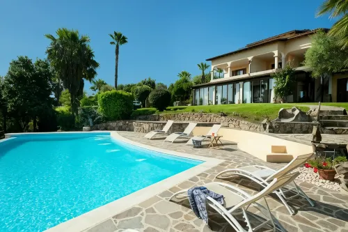 Villa Anastasia - Airport Shuttle