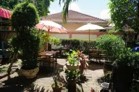 Udon Thai House Resort & Hotel โรงแรมในอุดรธานี