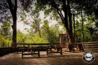 公里6河畔旅舍 酒店