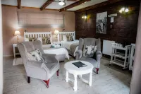 Greenfields Guesthouse & Restaurant Отели в г. Альбертон