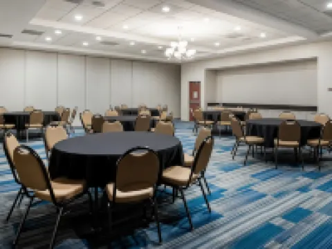 Holiday Inn Express & Suites ONTARIO AIRPORT by IHG Hotels in Ontario