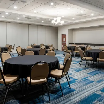 Holiday Inn Express & Suites ONTARIO AIRPORT by IHG