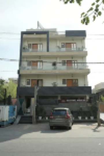 Divine Hotels & Banquets