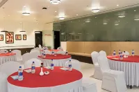 7 Apple Hotel Aurangabad - breakfast