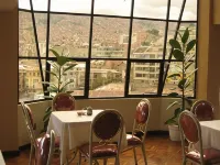 Elegance Hotel Hotels near Botanic Garden