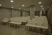 Dreamotel Luxury Suites and Rooms Hotels in Pudussery West