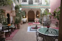 Riad Errabii & Spa Hotels near Cafe Lobo