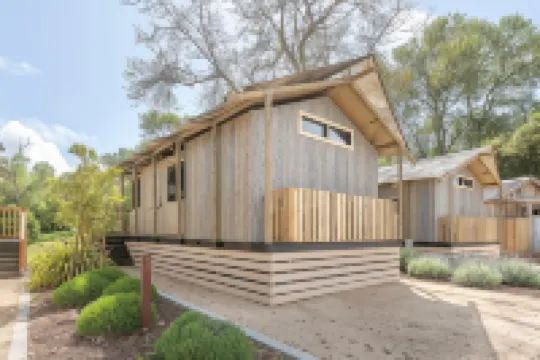 カーメル リバー イン & コテージズ ポイント・ロボス・ステート自然保護区周辺のホテル