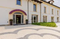 L'Aja Della Mirusina - Piedmont Resort Monferrato Langhe Отели в г. 