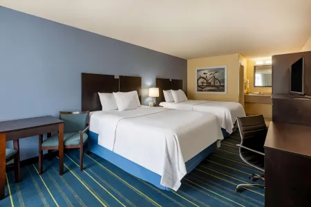 Days Inn by Wyndham Charles Town Отели в г. Бакмарш