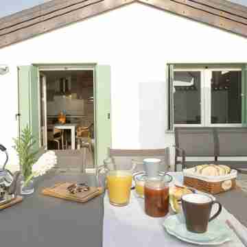 Mariposa Apartments Others