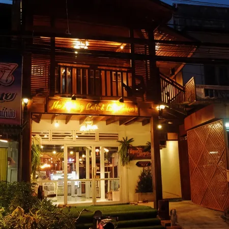 The History Cafe' & Guesthouse