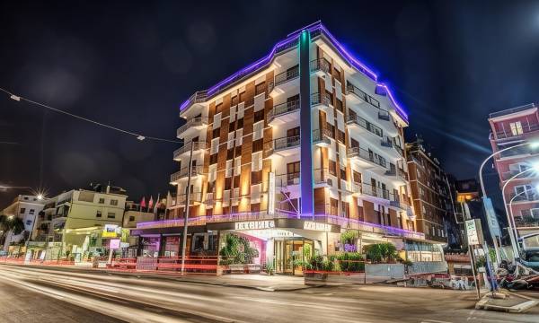 Hotel Pacific