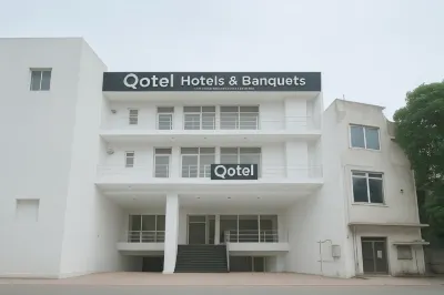 FabHotel Chattarpur Enclave - Opposite Tivoli Garden Các khách sạn ở 