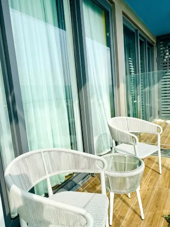 Flamingo Ibiza Hải Tiến - View biển