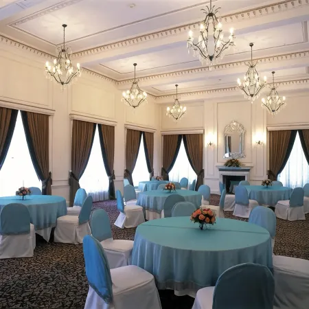 The LaLit Grand Palace Srinagar