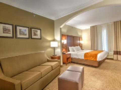 湯博爾醫療中心舒適套房酒店 湯博爾酒店