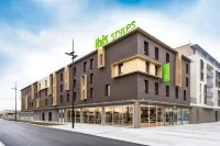 ibis Styles Guyancourt Versailles Hotels in Chevreuse