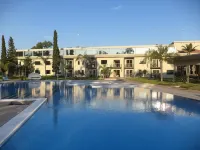 Awa Resort Hotel - piscina