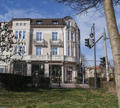 Corner House Hotels in 