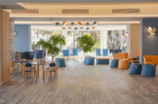 Hovima la Pinta Beachfront Family Hotel