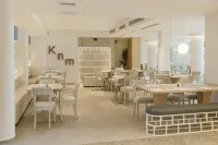 Flisvos Royal Hotel & Suites