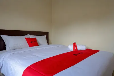 RedDoorz Near Terminal Mendolo Wonosobo Hotel dekat Gua Maria Taroanggro