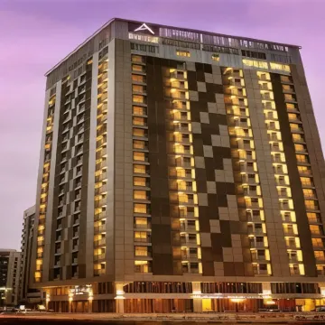 هلا أرجان روتانا Hotels near اللوفر أبوظبي
