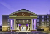 Holiday Inn Express & Suites KANSAS CITY-GRANDVIEW by IHG Hotels in Raymore