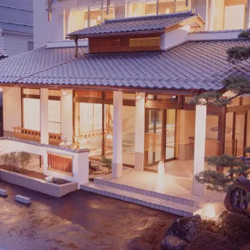 Kakeyu Onsen Shikanoya Ryokan Hotel dekat Kuil Chuzen