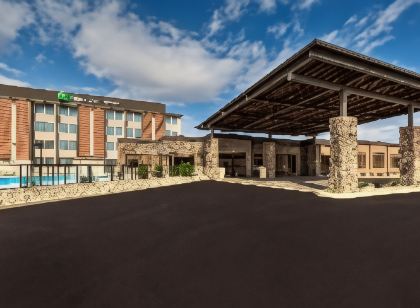 Holiday Inn Express Louisville Airport Expo Center