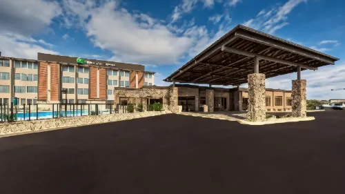 Holiday Inn Express Louisville Airport Expo Center