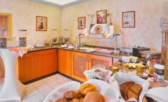 Hotel Maurer - Housity