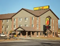 Super 8 by Wyndham Sioux Falls/41st Street Hotel di Sioux Falls