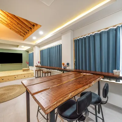 Gyeongju Old Road Pension (Emotional Accommodation, Near Hwangridan-Gil, Ample Parking) Hotels near Bunhwangsa